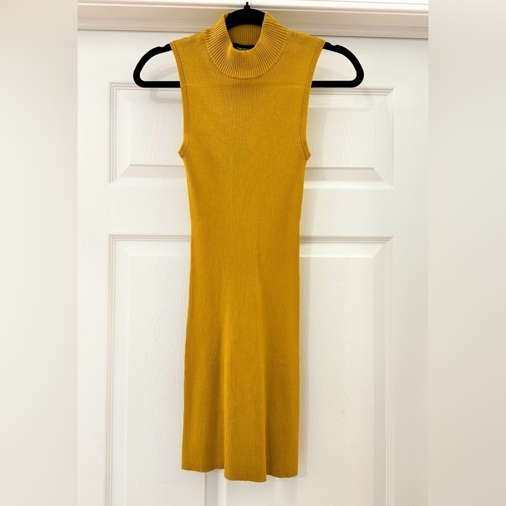 Forever 21 Ribbed Mock Neck Sleeveless Sweater Knit Mini Dress Sz Medium Mustard